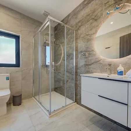 Panoramic Sea View 3br Penthouse With Pool Jacuzzi *