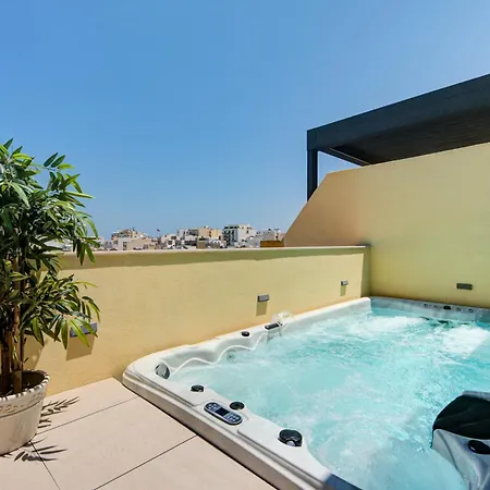Panoramic Sea View 3br Penthouse With Pool Jacuzzi * 斯利马