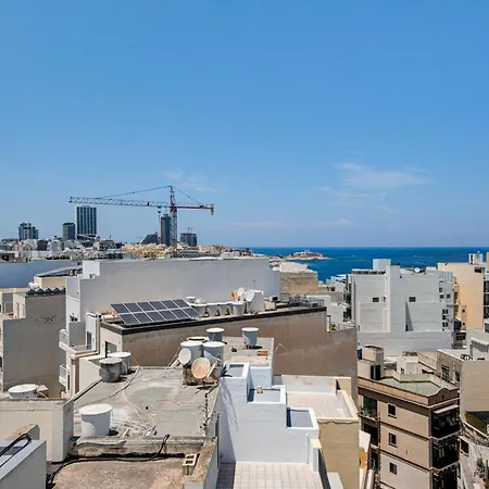 Panoramic Sea View 3br Penthouse With Pool Jacuzzi 斯利马